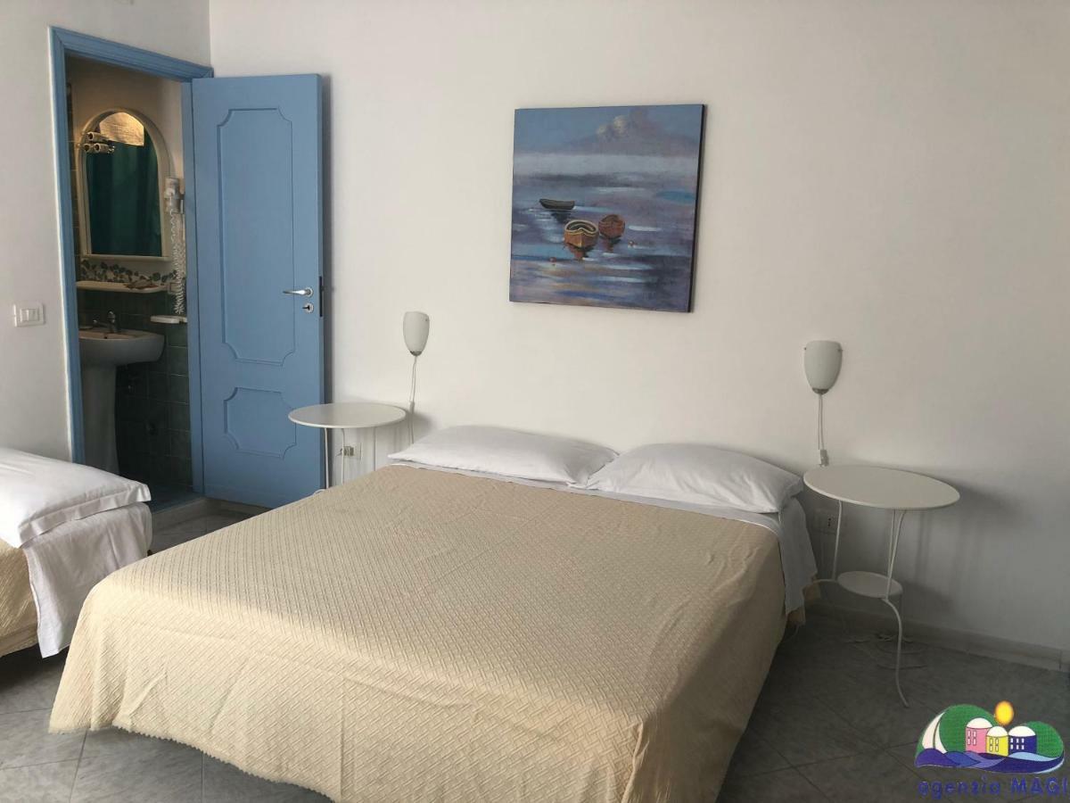 Blu Mare Hotel Ponza Exterior foto